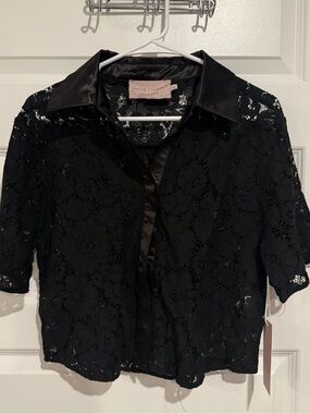 Black Floral Lace Short Sleeve Button-Up Top / Sheer Collared Blouse